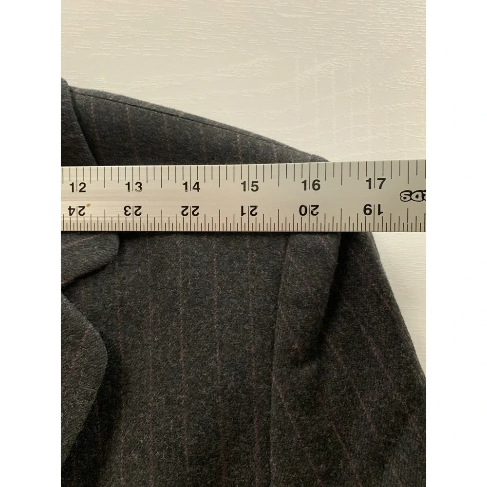 Vintage Pendleton Woman's Size 6 100% Virgin‎ Wool Gray Pinstripe Blazer Jacket